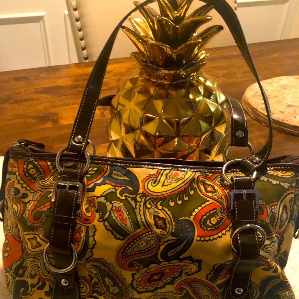 Beautiful floral print design purse /Franco Sarto.